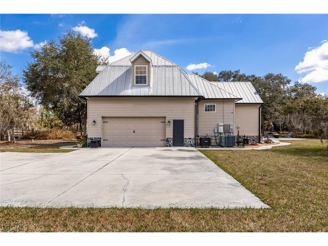22800 N River Road Alva FL 33920 2026008527 image33
