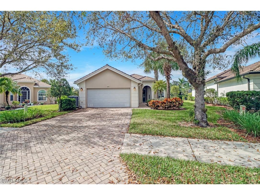 2282 Heydon Circle W Naples FL 34120 223014224 image1