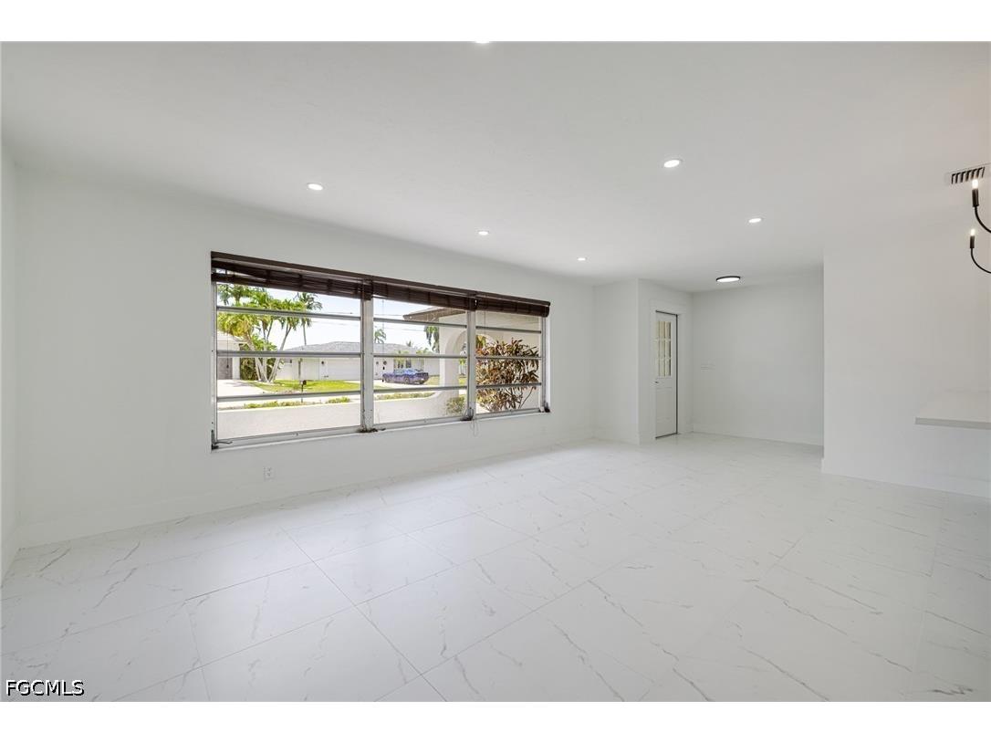 2285 SE 28th Street Cape Coral FL 33904 2026022164 image10