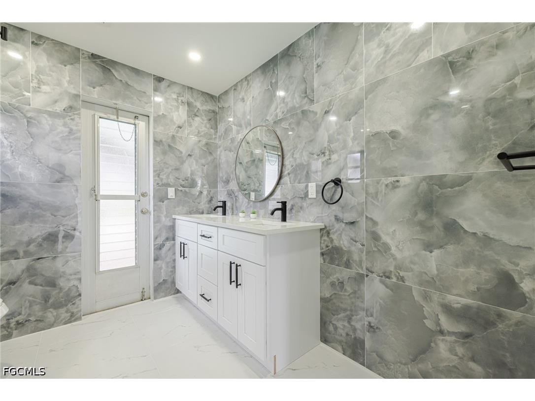 2285 SE 28th Street Cape Coral FL 33904 2026022164 image23
