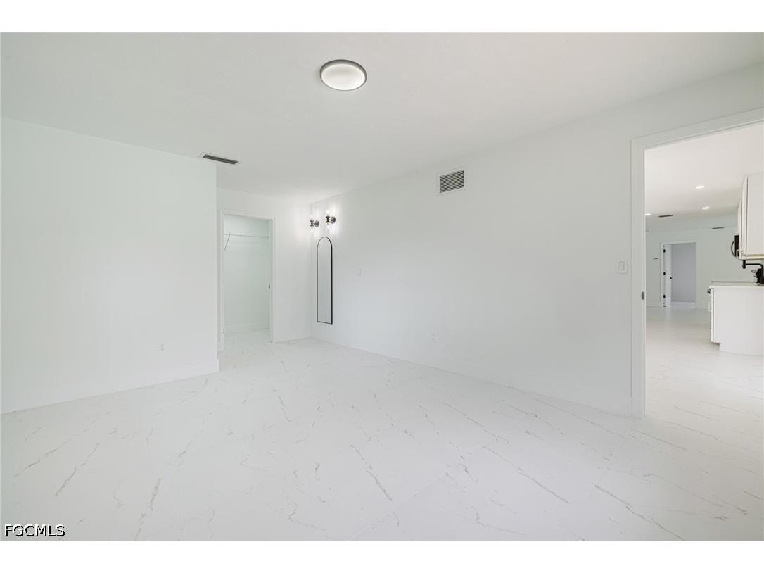 2285 SE 28th Street Cape Coral FL 33904 2026022164 image5