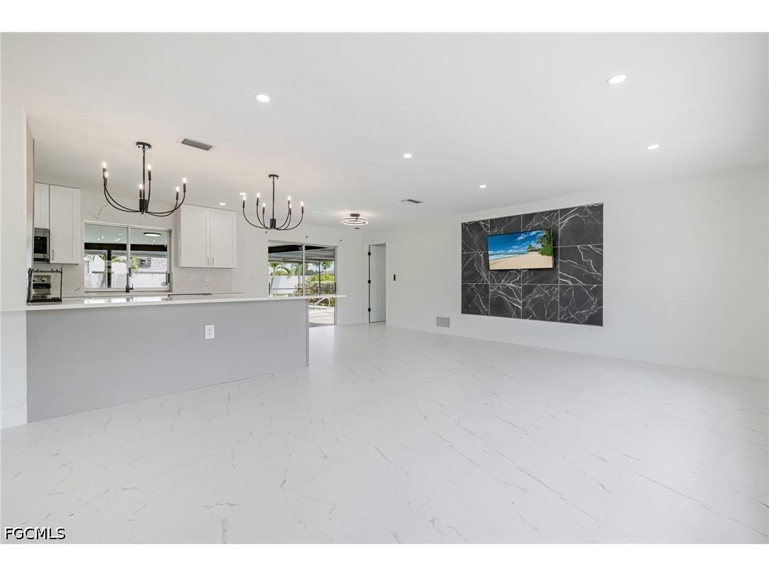 2285 SE 28th Street Cape Coral FL 33904 2026022164 image9