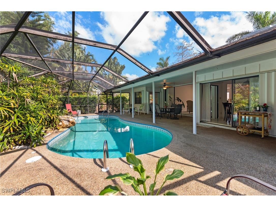 2287 Queens Way Naples FL 34112 225013180 image1