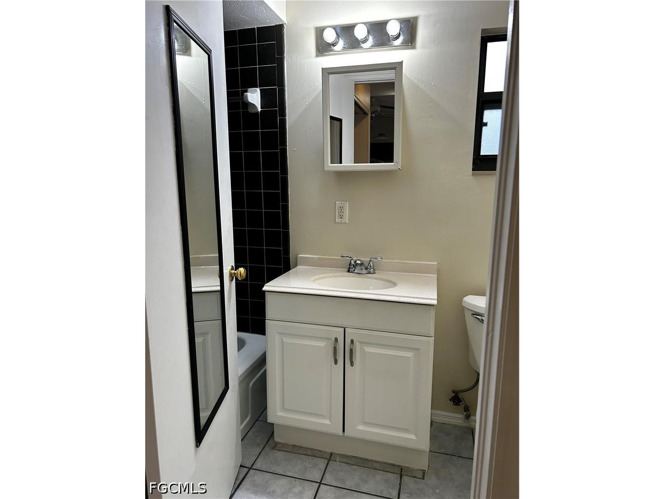 229 Hancock Bridge Parkway Cape Coral FL 33990 2026017950 image7