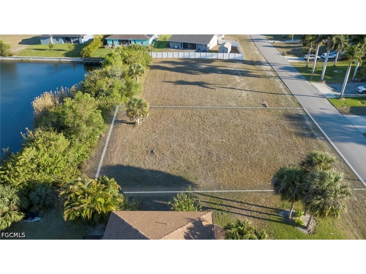 229 NE 10th Place Cape Coral FL 33909 2026013883 image8