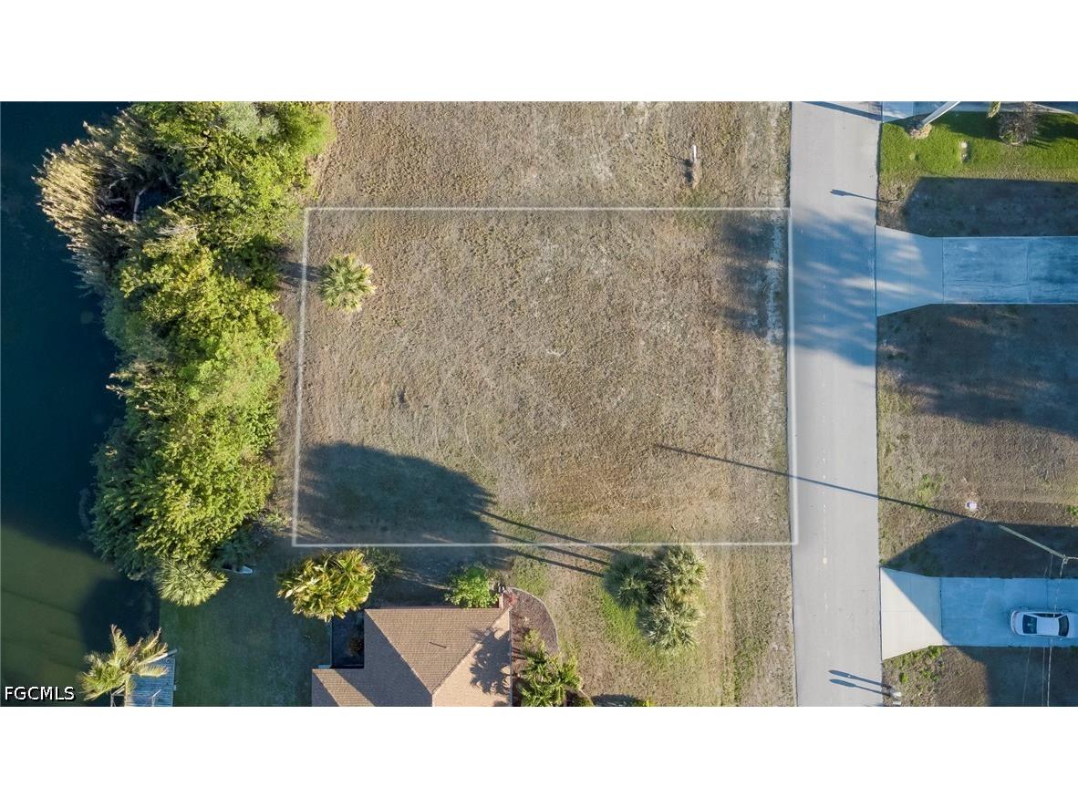 229 NE 10th Place Cape Coral FL 33909 2026013883 image9