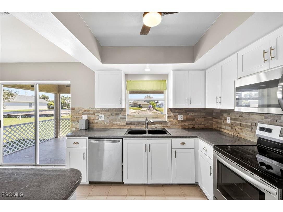 229 NW 15th Place Cape Coral FL 33993 2025026029 image12