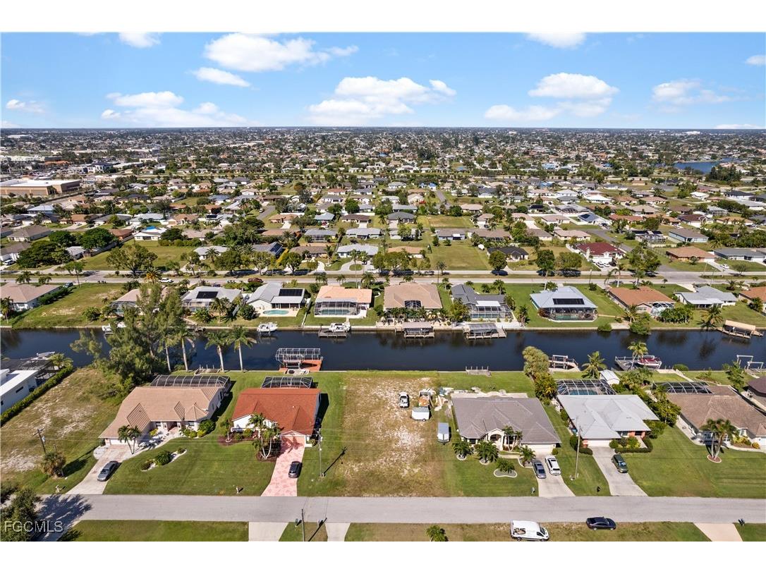 229 SE 28th Terrace Cape Coral FL 33904 2025023579 image5