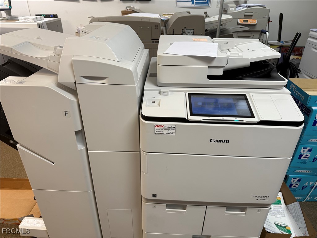 229 Del Prado Boulevard N Cape Coral 33909 2025000281 image15