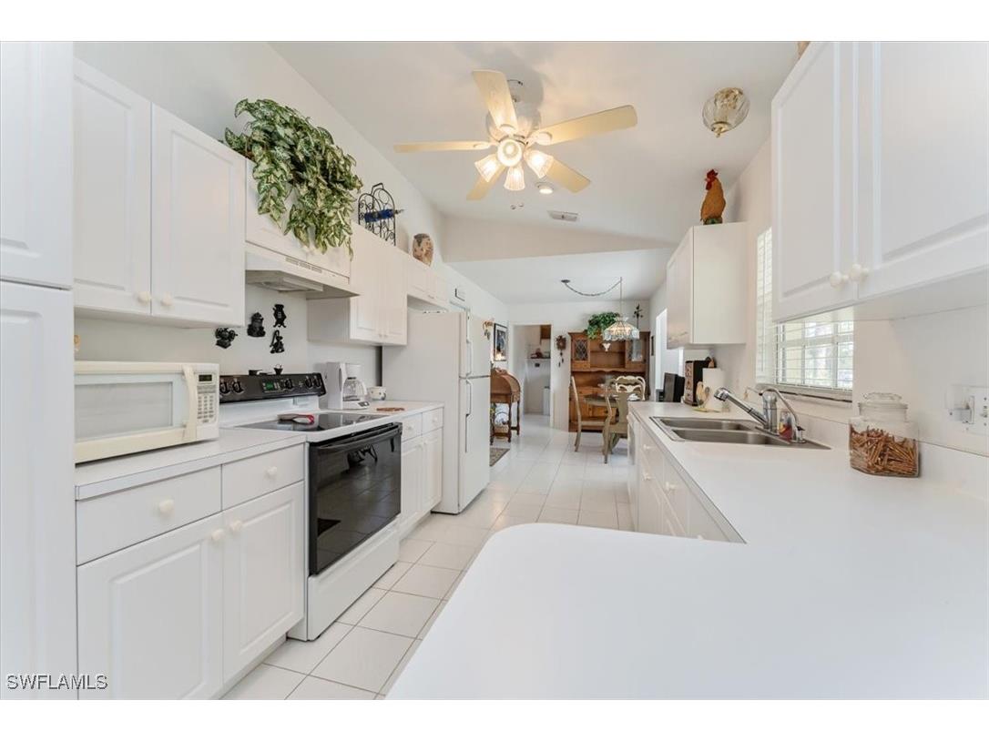 2290 Everglades Boulevard N Naples FL 34120 225082462 image3