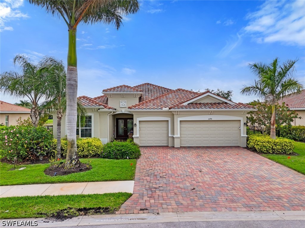 2290 Vermont Lane Naples FL 34120 226021195 image1