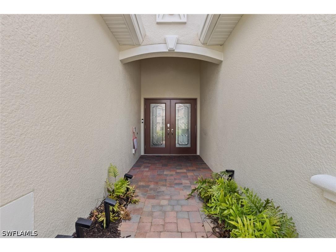 2290 Vermont Lane Naples FL 34120 226021195 image3