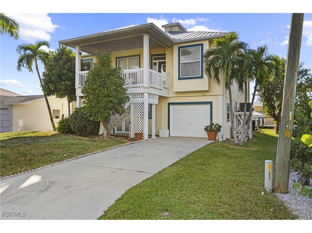 2291 Palm Avenue Saint James City FL 33956 2025019210 image1