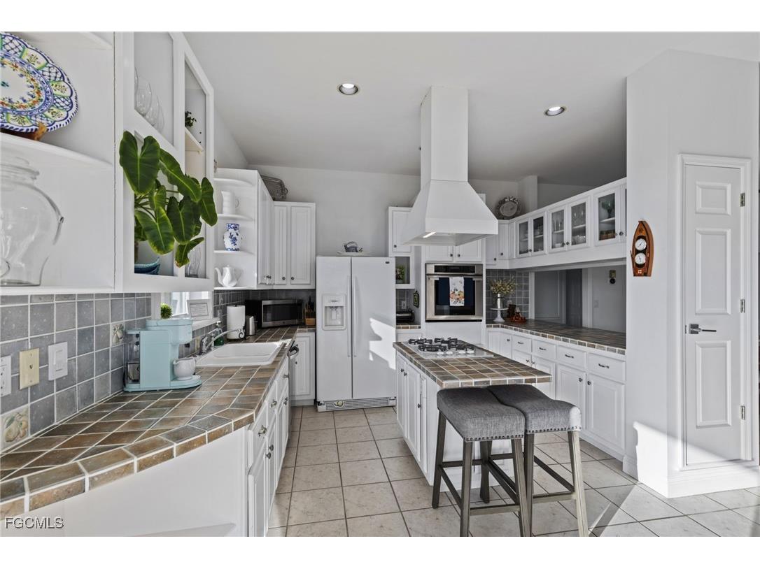 2291 Palm Avenue Saint James City FL 33956 2025019210 image10