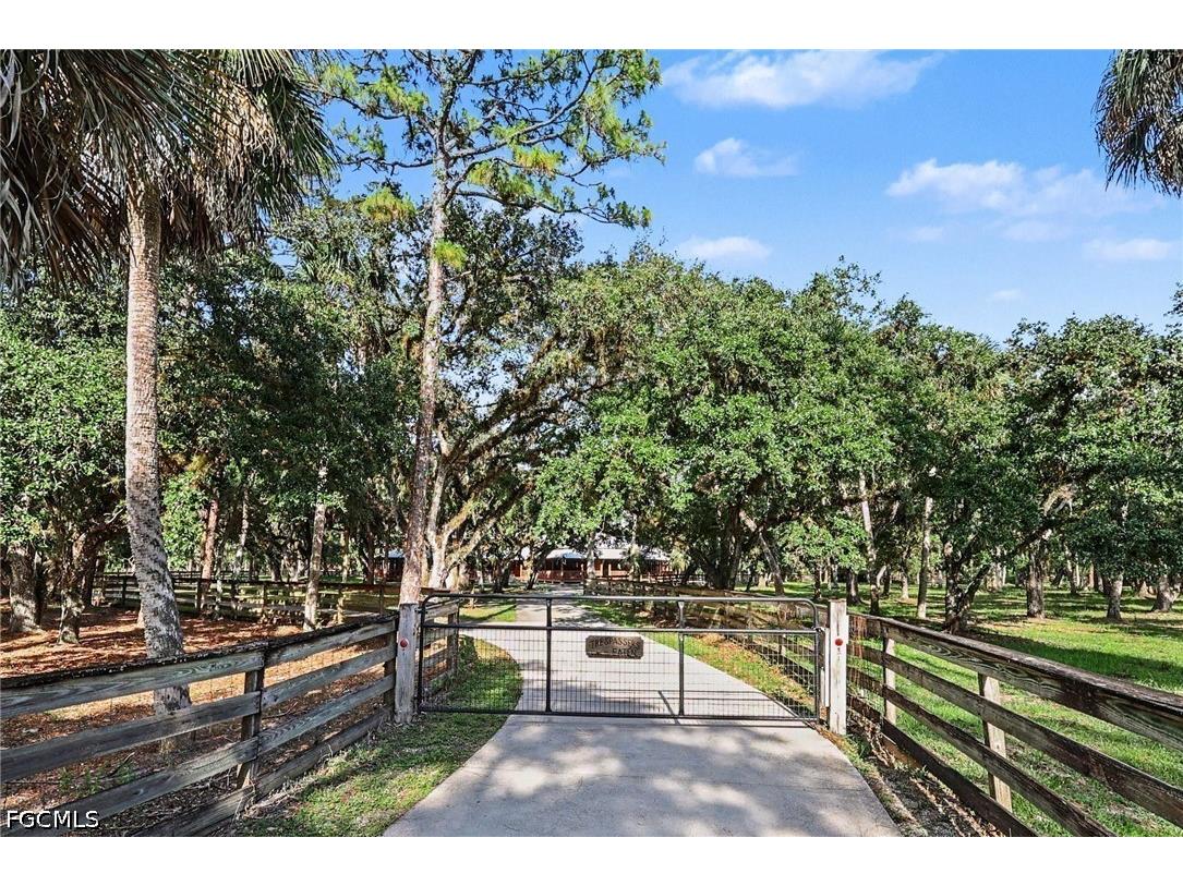 2291 Secretariat Drive Labelle FL 33935 2026025794 image36