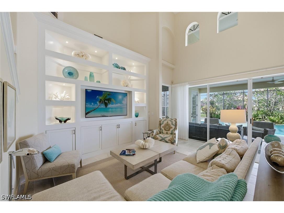 2292 Island Cove Circle Naples FL 34109 226019167 image4
