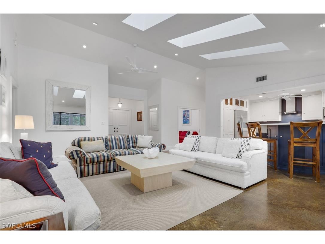 2293 Royal Lane Naples FL 34112 226012220 image1