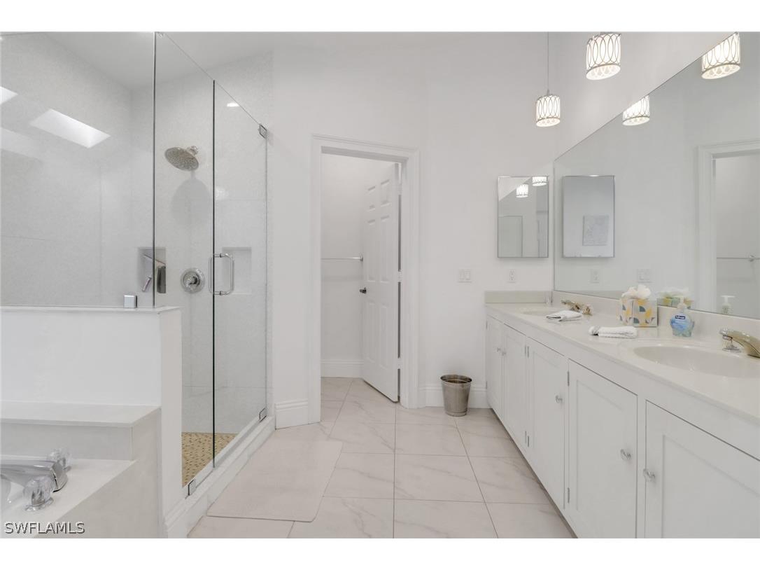 2293 Royal Lane Naples FL 34112 226012220 image20