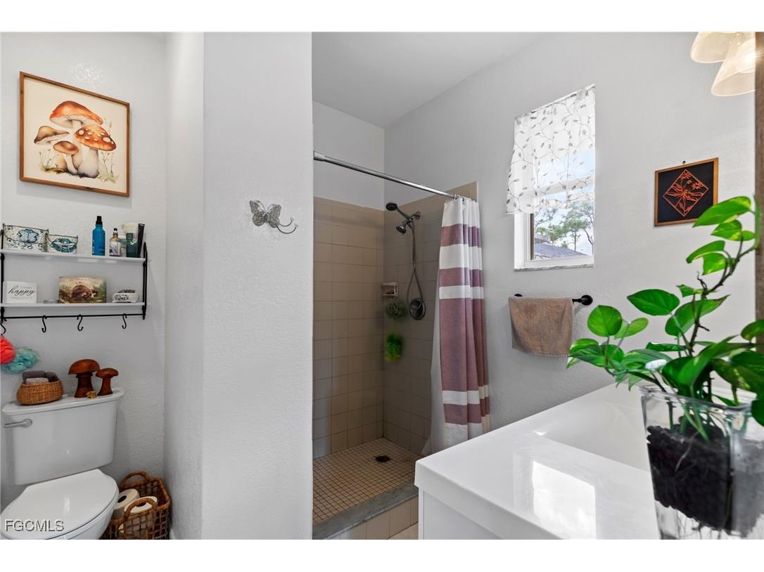 22931 Williams Drive North Fort Myers FL 33917 2025014589 image11