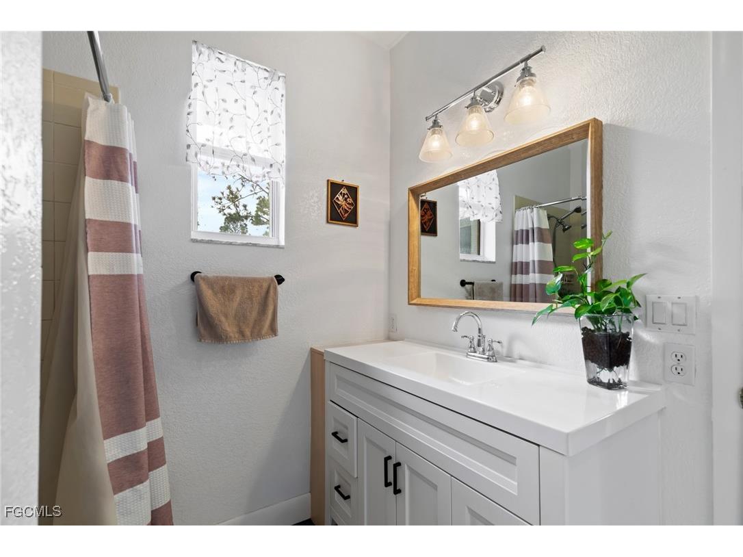 22931 Williams Drive North Fort Myers FL 33917 2025014589 image12