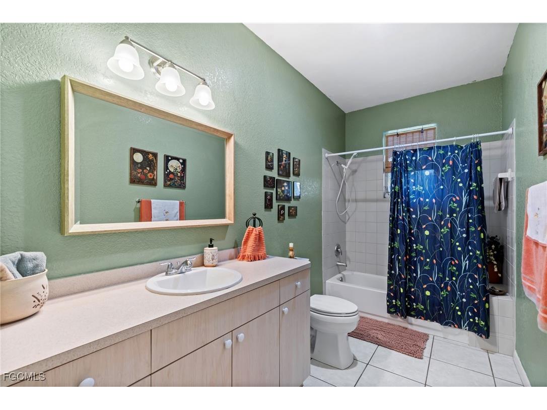 22931 Williams Drive North Fort Myers FL 33917 2025014589 image15