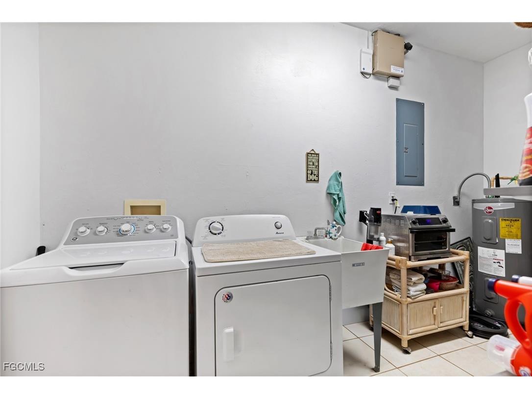 22931 Williams Drive North Fort Myers FL 33917 2025014589 image16