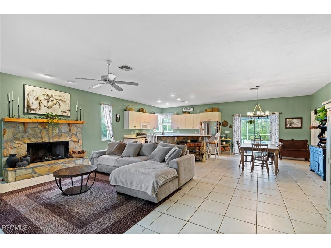 22931 Williams Drive North Fort Myers FL 33917 2025014589 image4