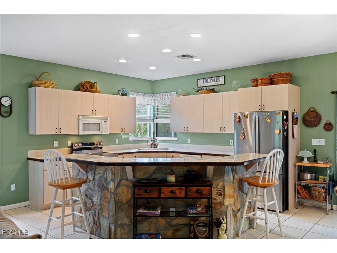 22931 Williams Drive North Fort Myers FL 33917 2025014589 image7