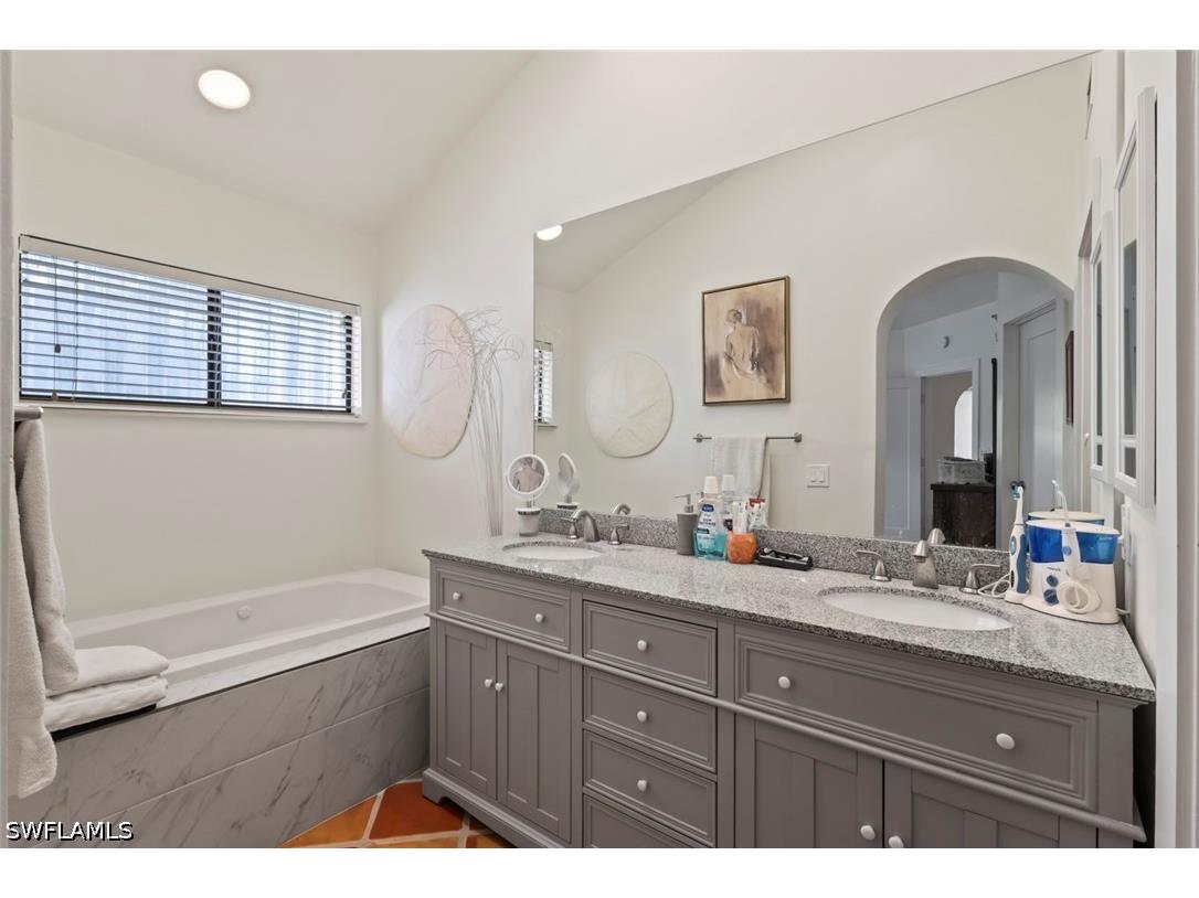 2294 Anchorage Lane #B Naples FL 34104 226016052 image16