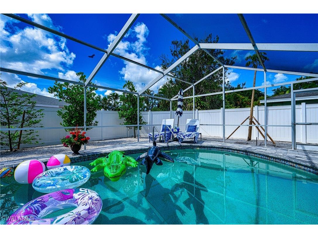 2294 Poinciana Street Naples FL 34105 225024674 image1