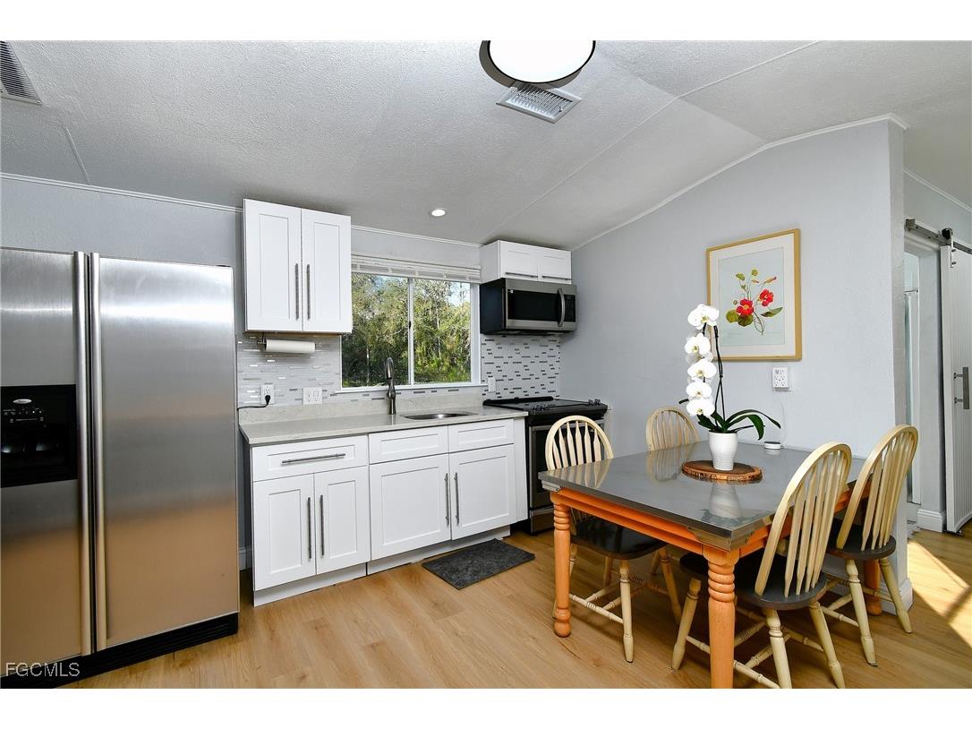 22950 Tinas Lane Fort Myers FL 33913 2025024448 image19