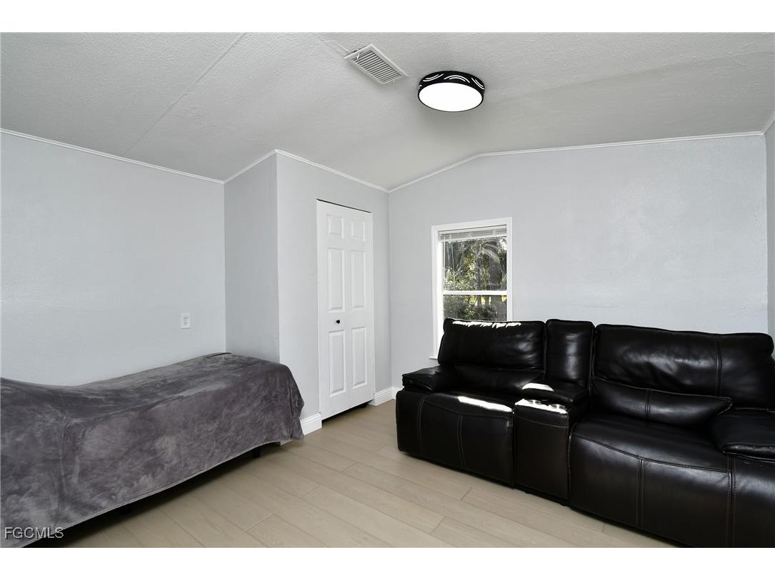 22950 Tinas Lane Fort Myers FL 33913 2025024448 image24