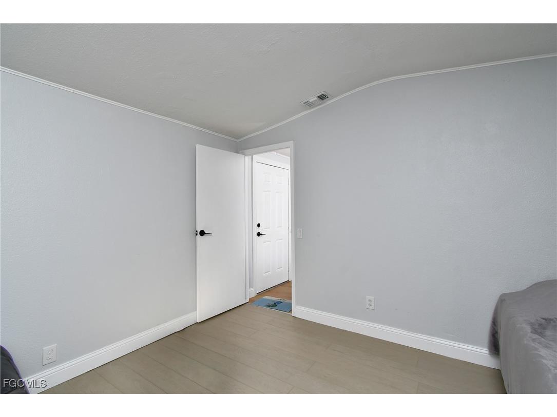 22950 Tinas Lane Fort Myers FL 33913 2025024448 image25