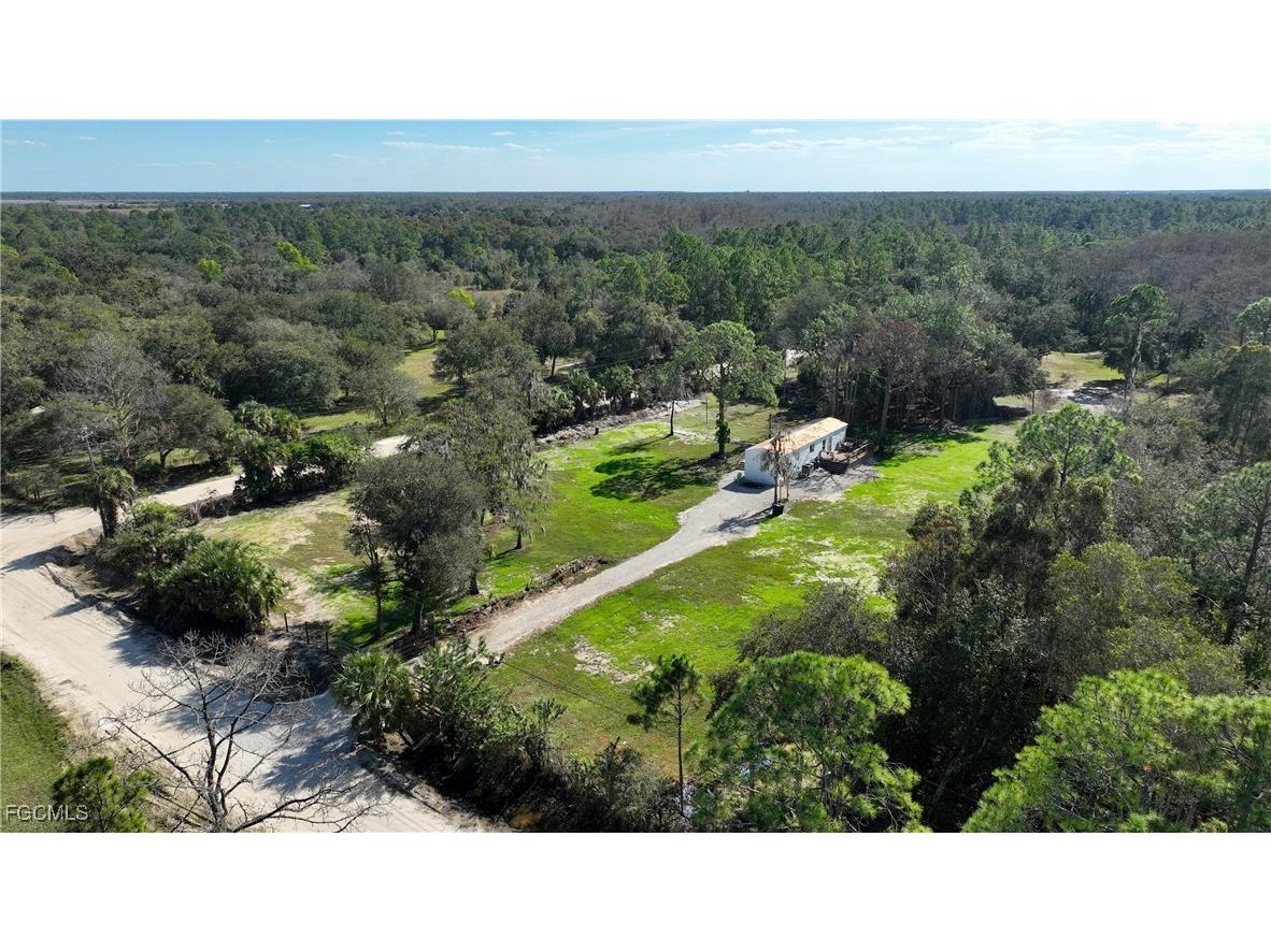 22950 Tinas Lane Fort Myers FL 33913 2025024448 image4