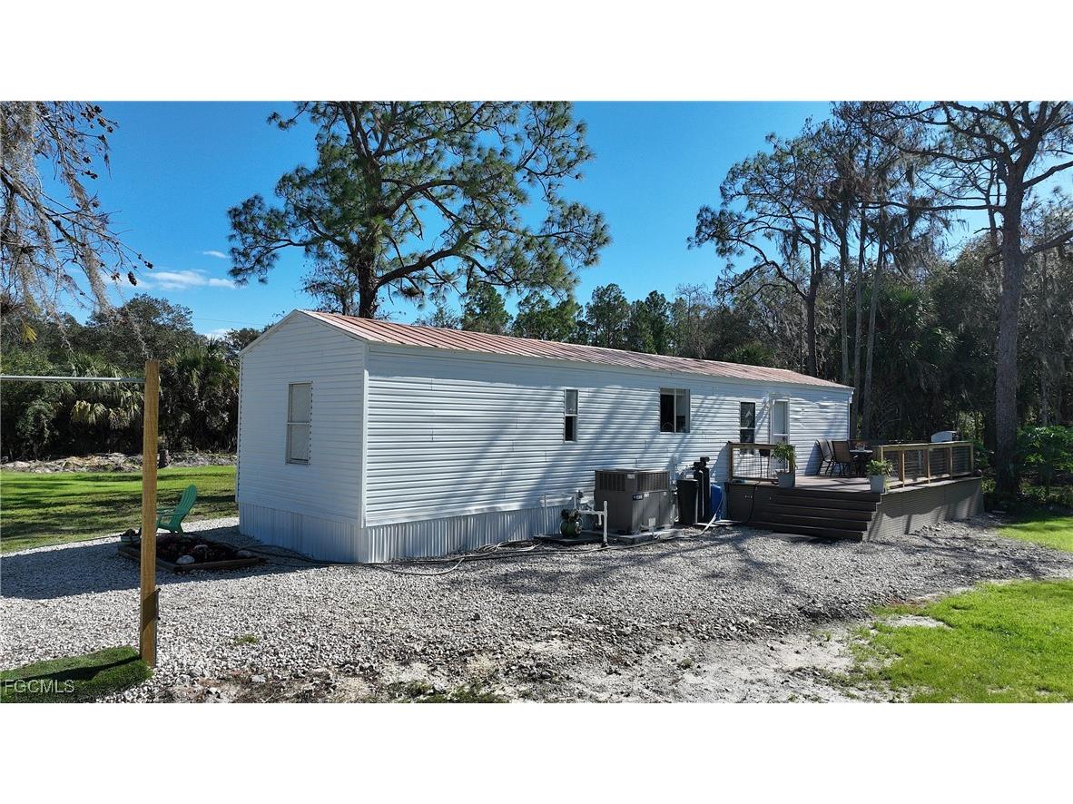 22950 Tinas Lane Fort Myers FL 33913 2025024448 image44