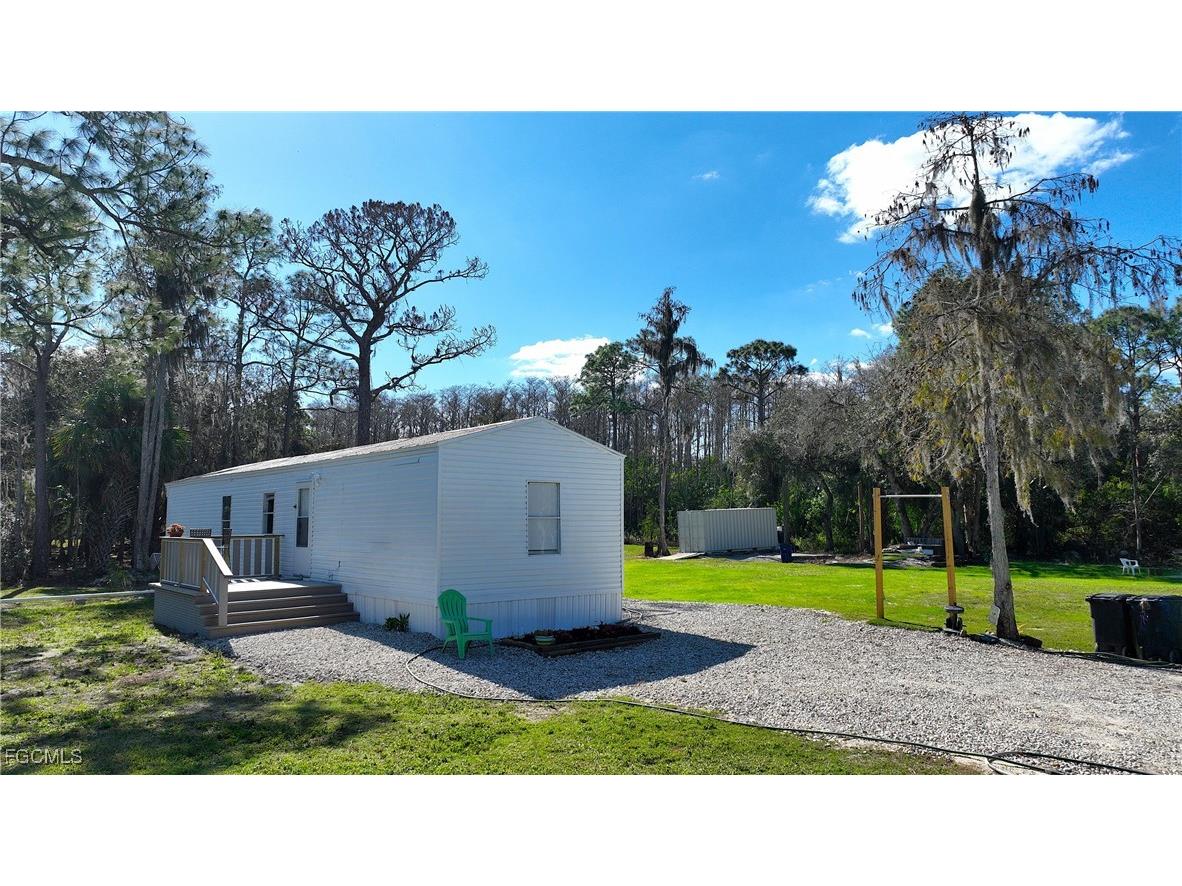 22950 Tinas Lane Fort Myers FL 33913 2025024448 image45