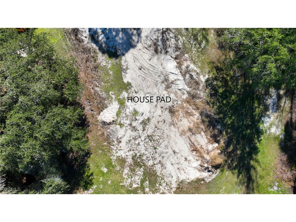 22950 Tinas Lane Fort Myers FL 33913 2025024448 image48