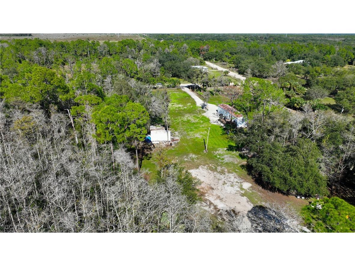 22950 Tinas Lane Fort Myers FL 33913 2025024448 image49