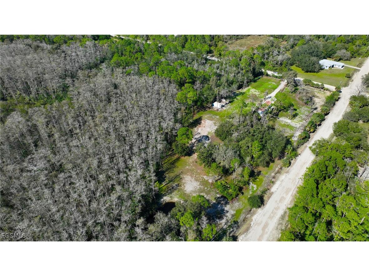 22950 Tinas Lane Fort Myers FL 33913 2025024448 image5