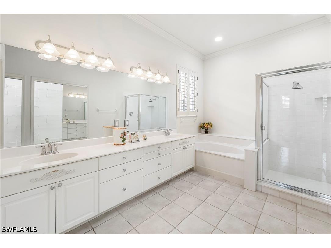 2296 Island Cove Circle Naples FL 34109 226020684 image14