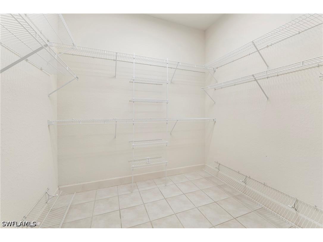 2296 Island Cove Circle Naples FL 34109 226020684 image15