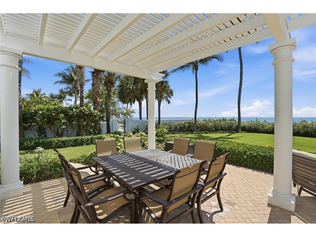 23 6th Ave N Naples FL 34102 226018147 image22