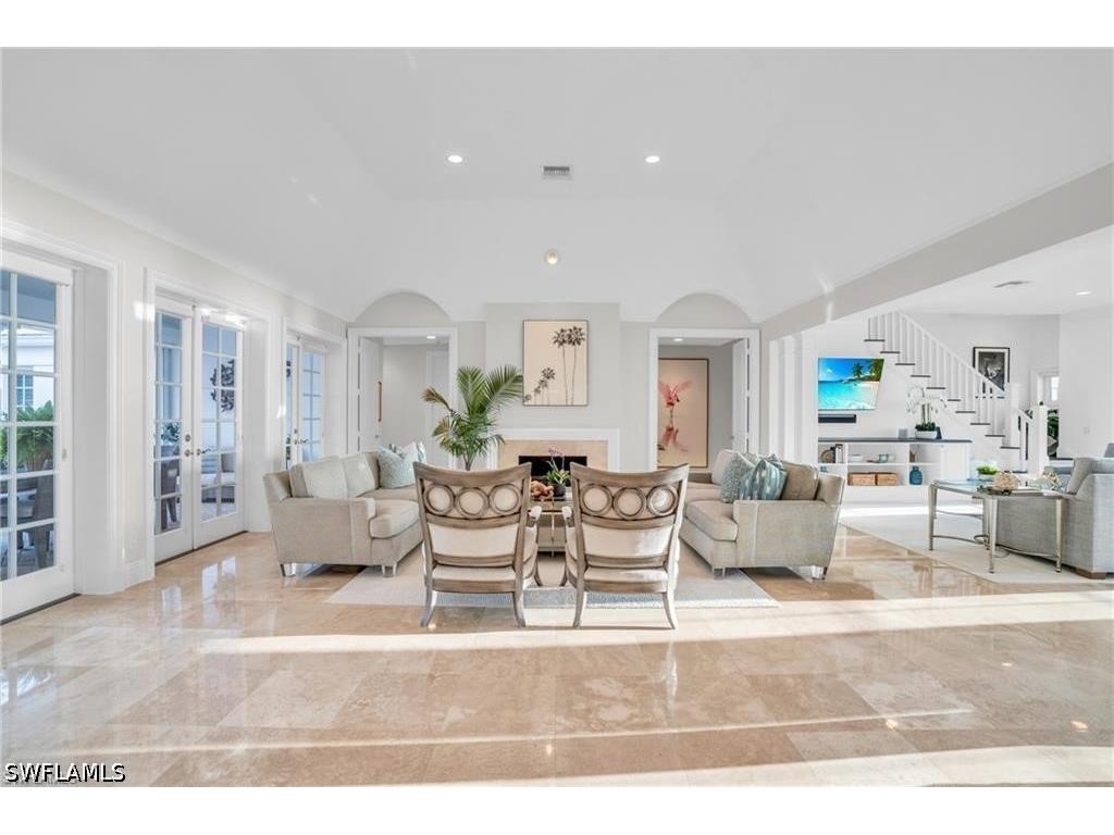 23 6th Ave N Naples FL 34102 226018147 image6