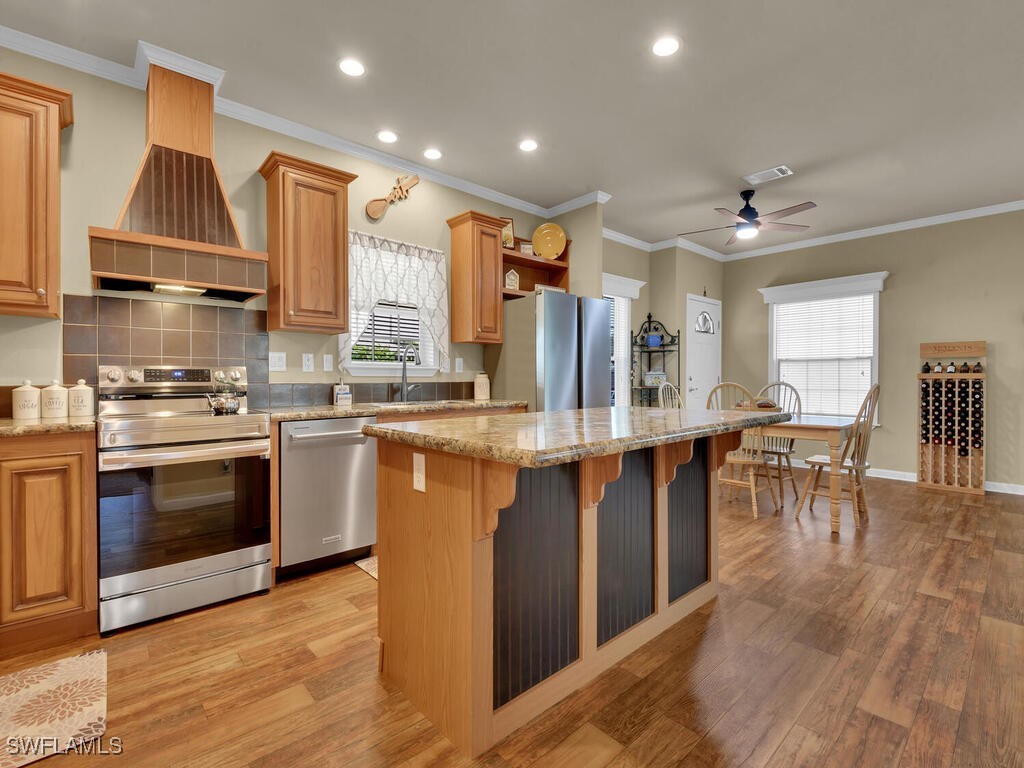 23 Chateau Way Naples FL 34112 225052341 image1