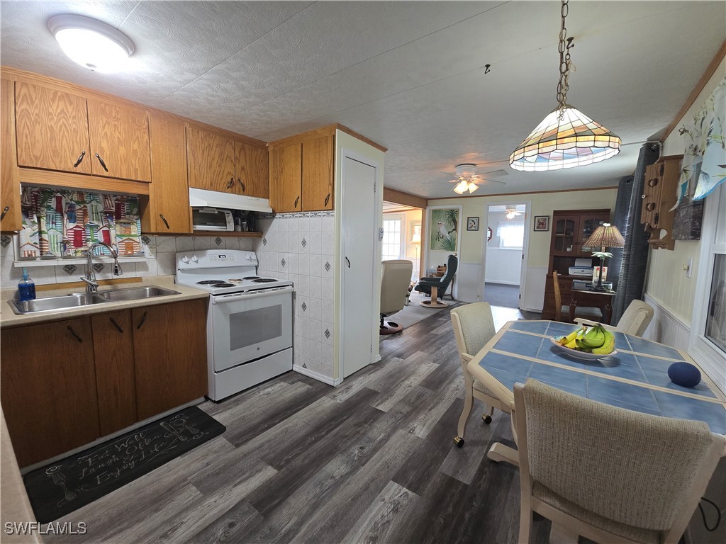23 Enchanting Boulevard Naples FL 34112 225083105 image6