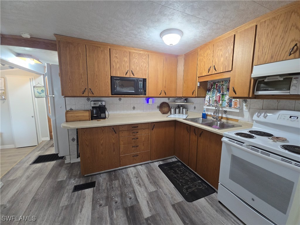 23 Enchanting Boulevard Naples FL 34112 225083105 image9