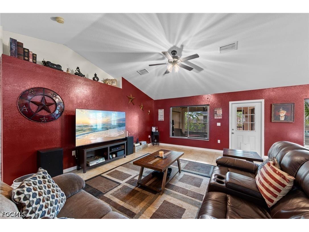 23 NW 29th Avenue Cape Coral FL 33993 2026020739 image8