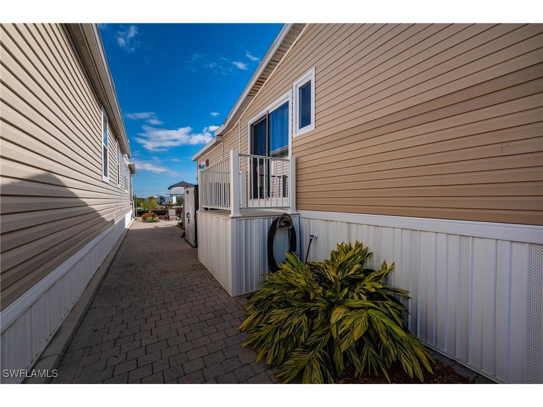 23 Nancy Lane Fort Myers Beach FL 33931 226004341 image11