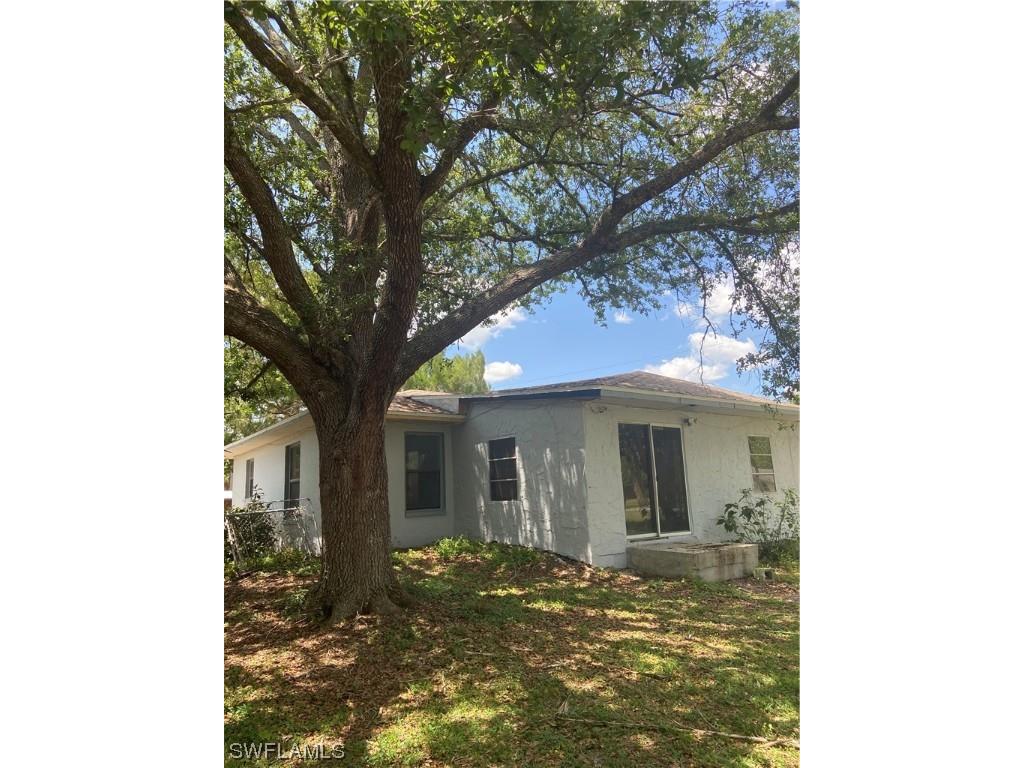 230 14th Street NE Naples FL 34120 222031574 image1