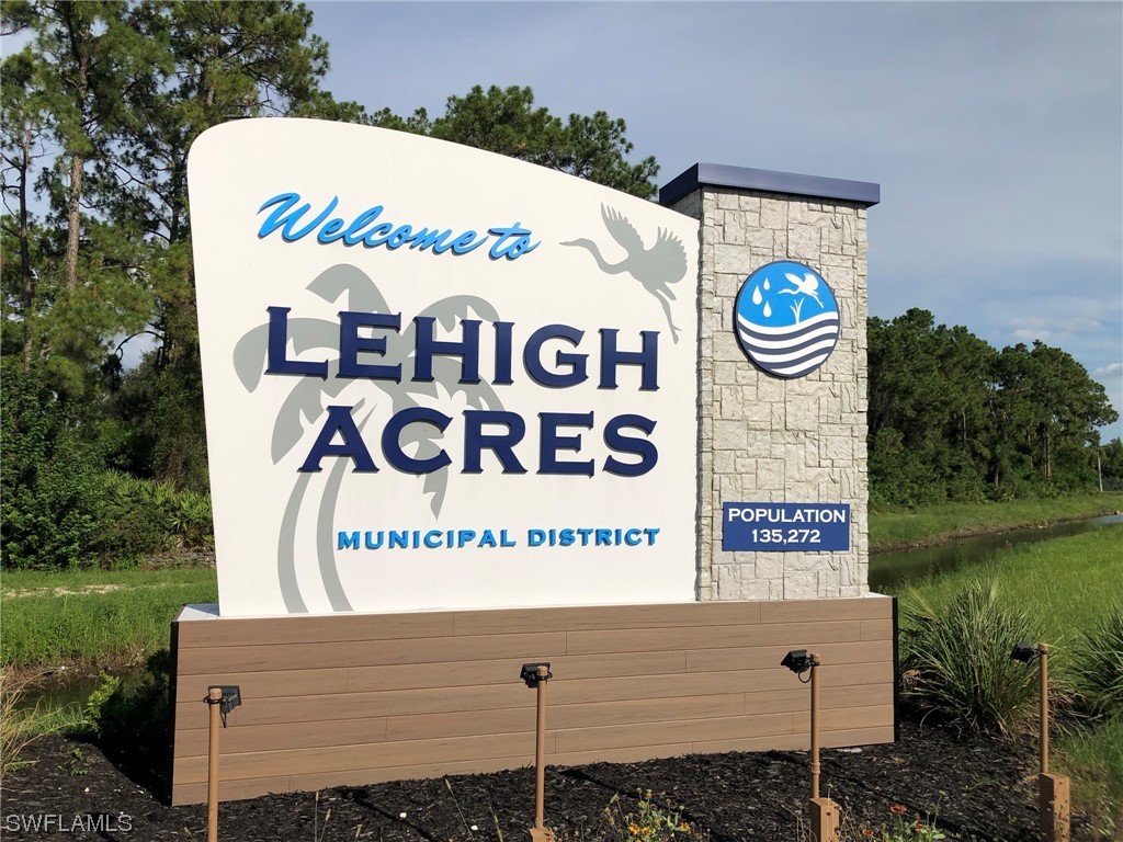 230-232 Patio Circle Lehigh Acres FL 33974 224013367 image1